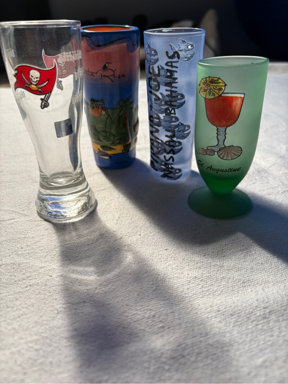 Lot of 4 novelty 2.5oz Glass Shot Glasses Decorated Tampa Bay/ Costa Rica/Bahama - Picture 3 of 9